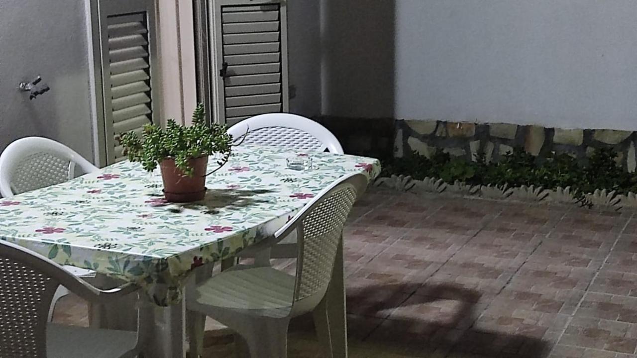 Villa La Dolce Oasi Triscina Exterior foto